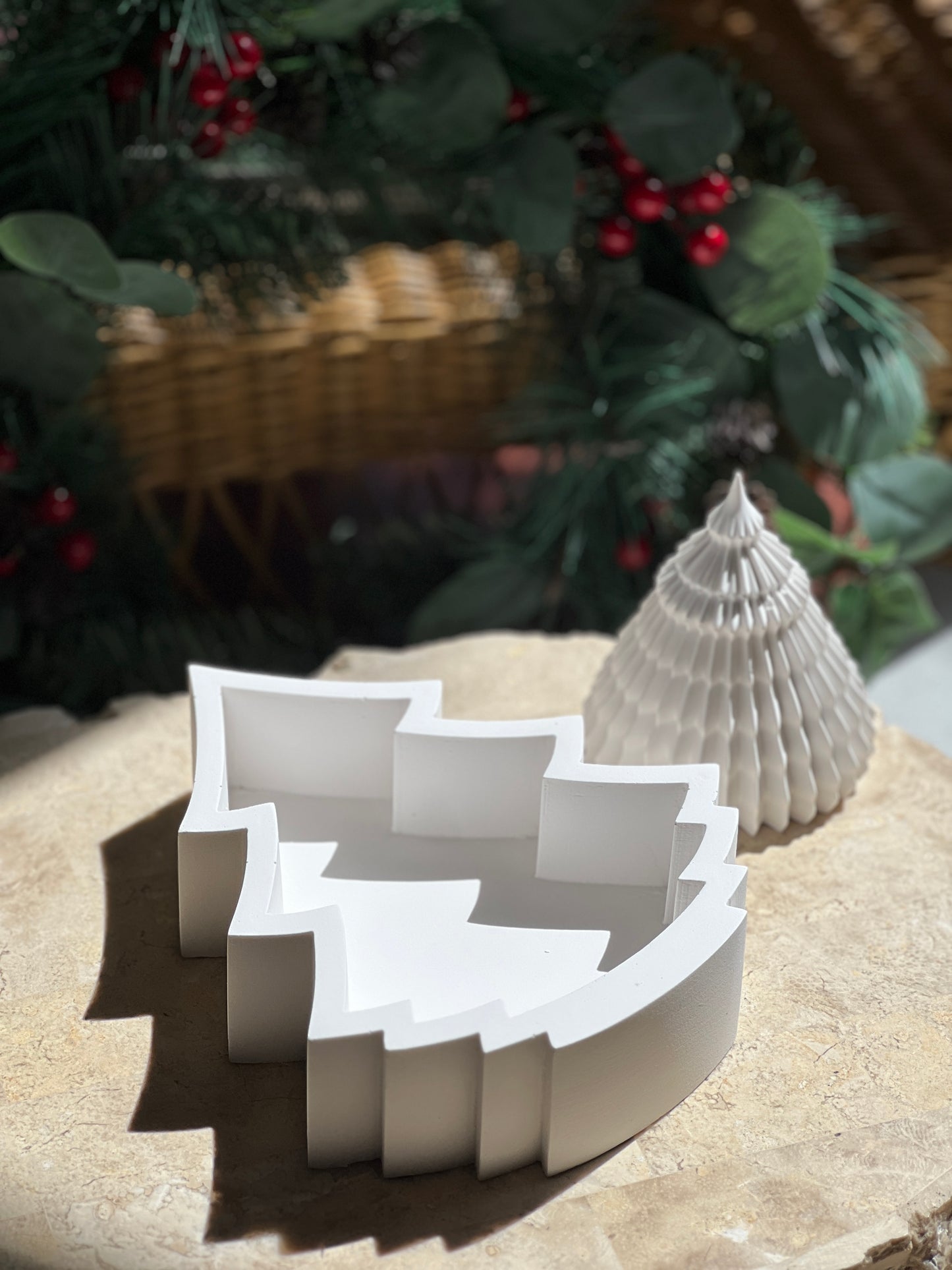 Large Christmas Tree Vessel