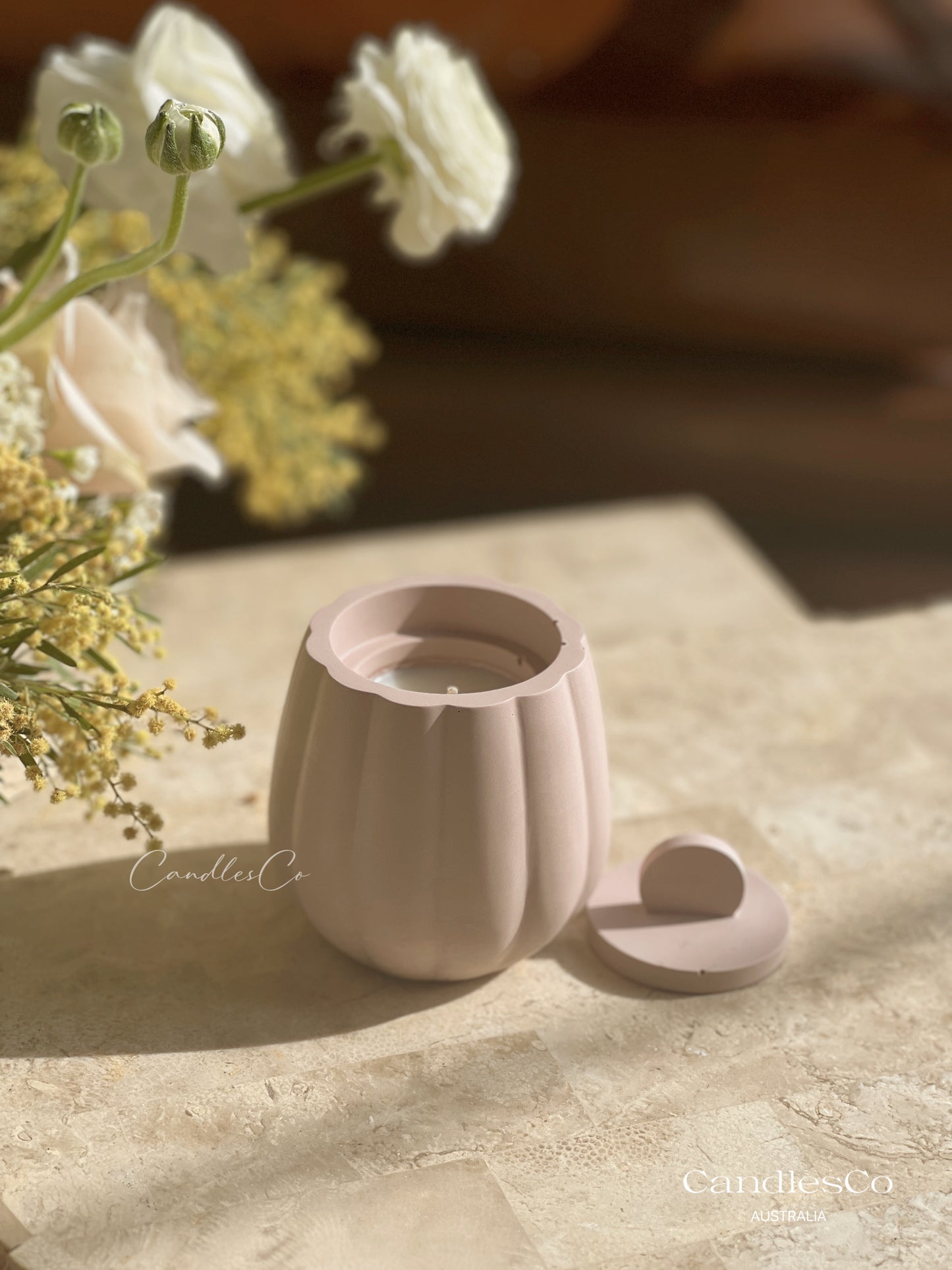 Ribbed Vessel