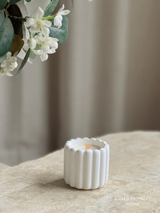 Ribbed Scented Vessel