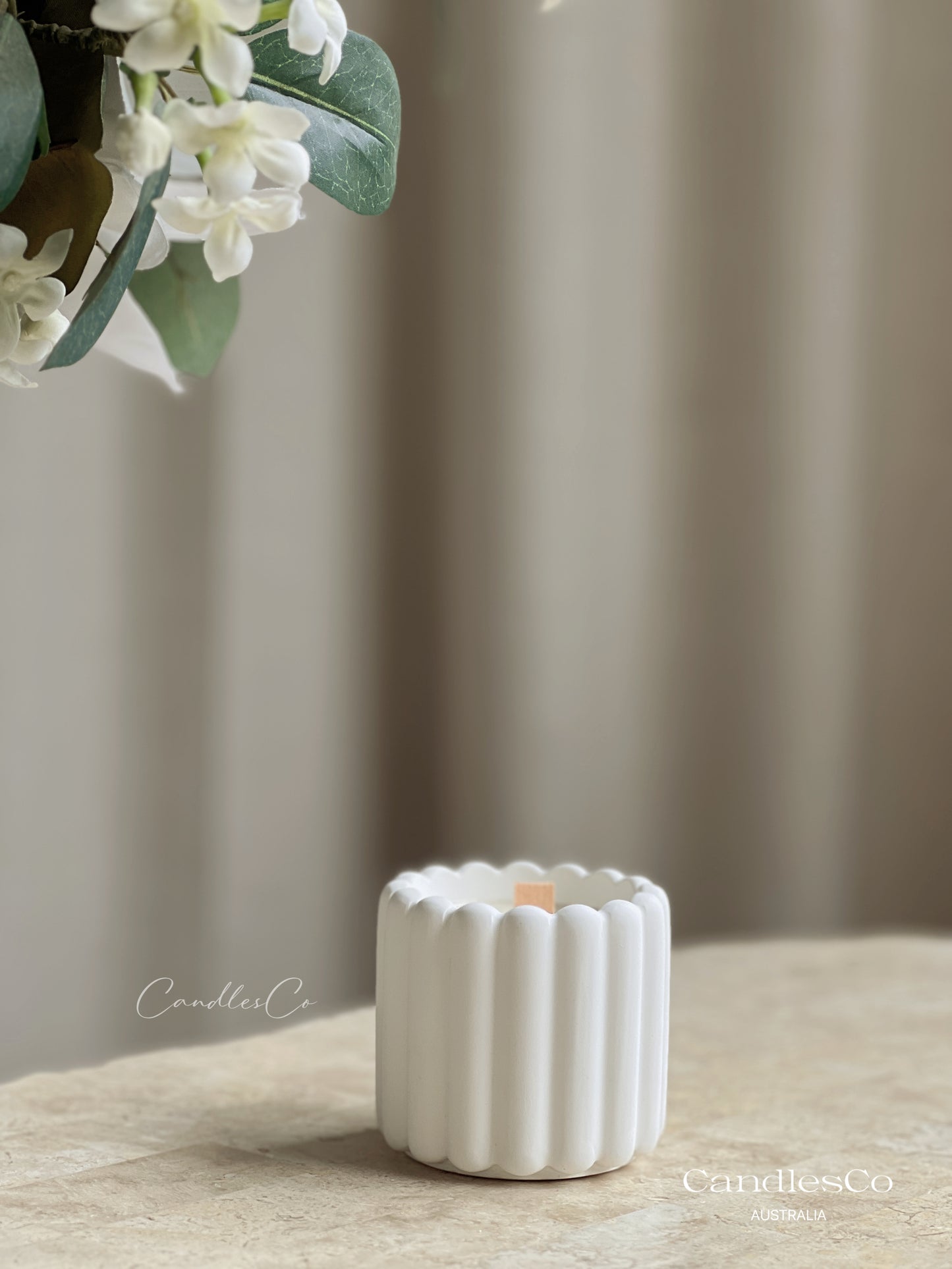 Ribbed Scented Vessel