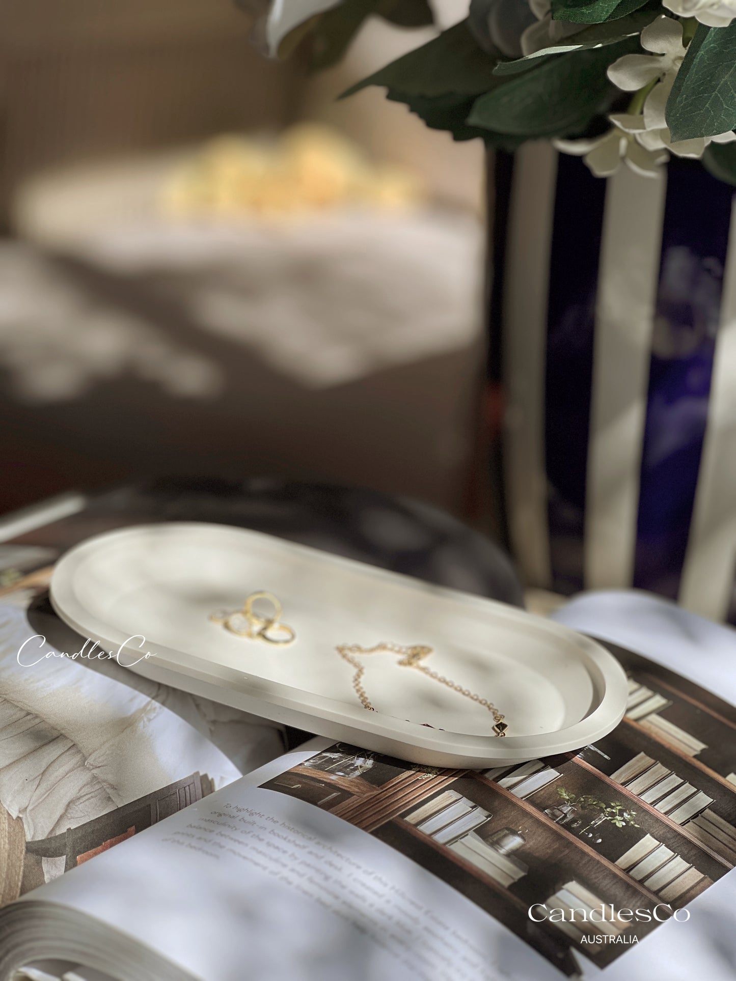 Thin Oval Tray