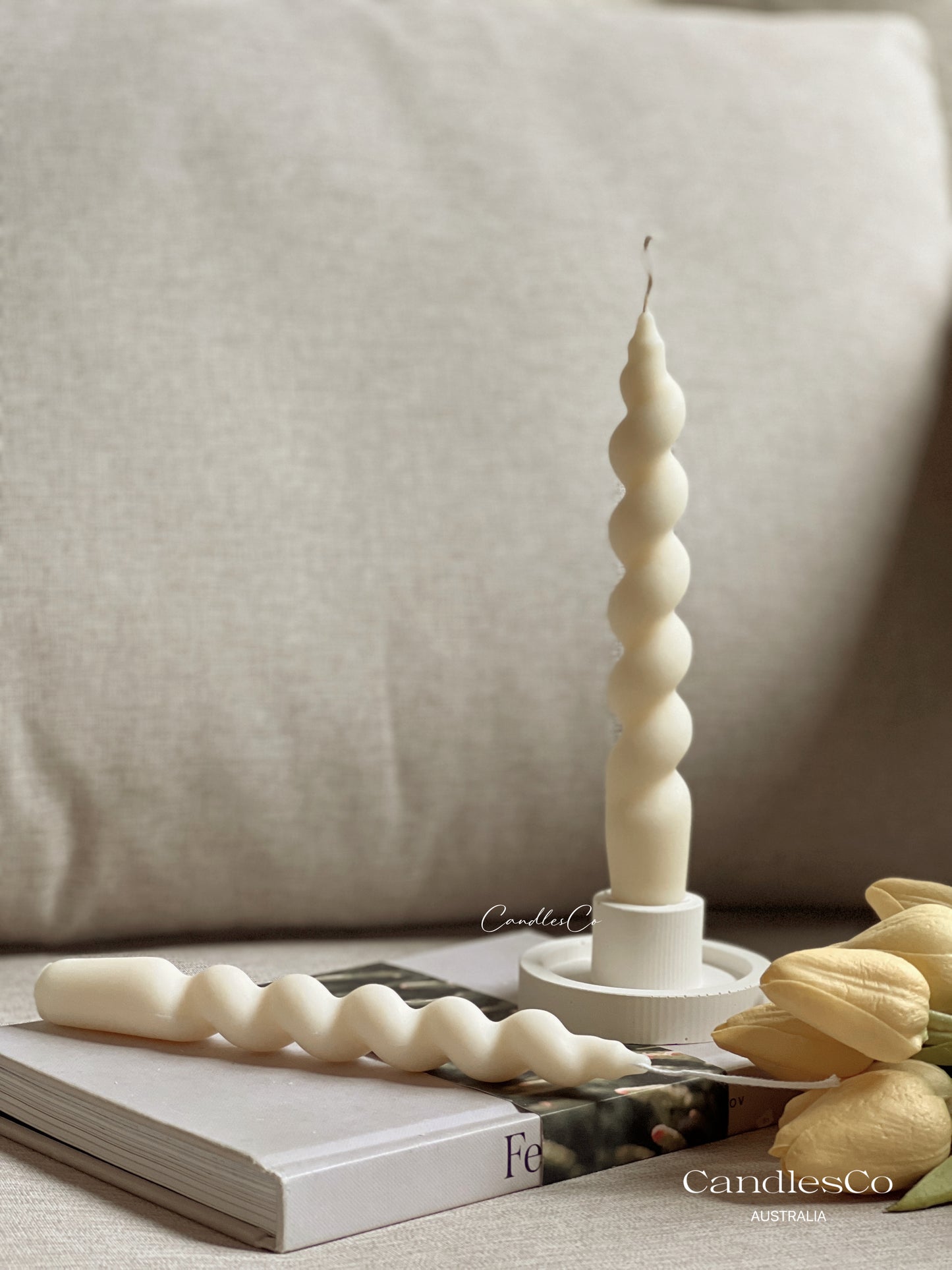 Round Candlestick Holder