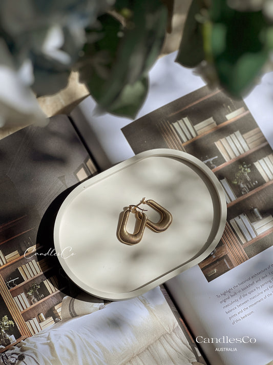 Short Oval Tray
