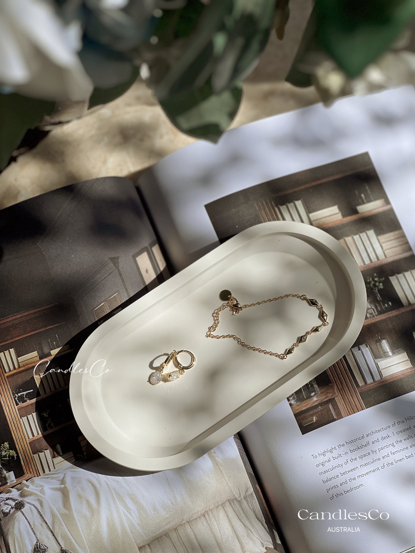 Thin Oval Tray