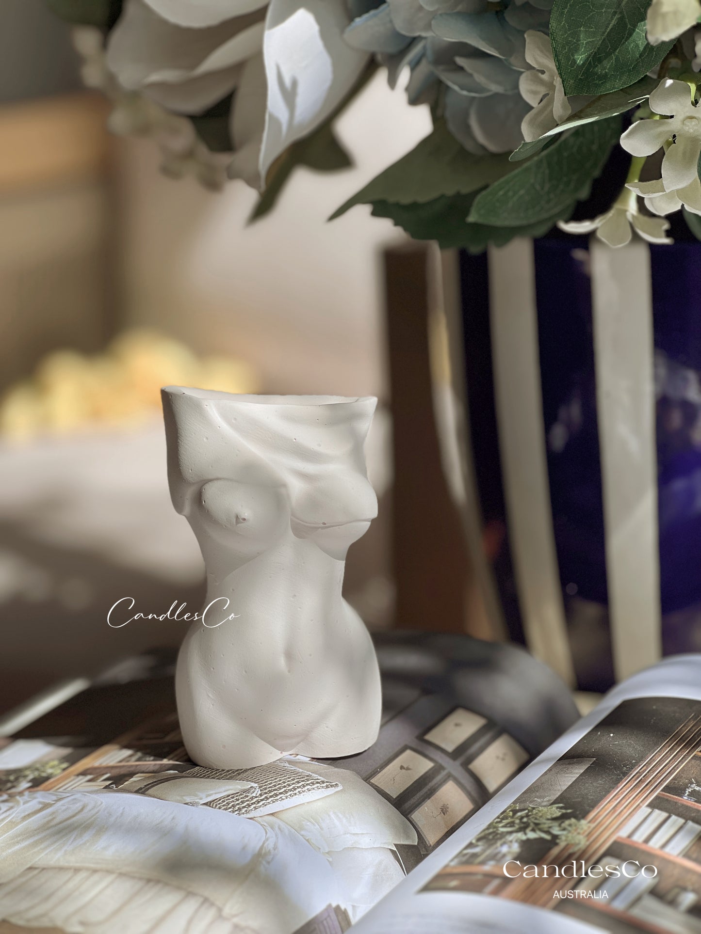 Undress Body Vase