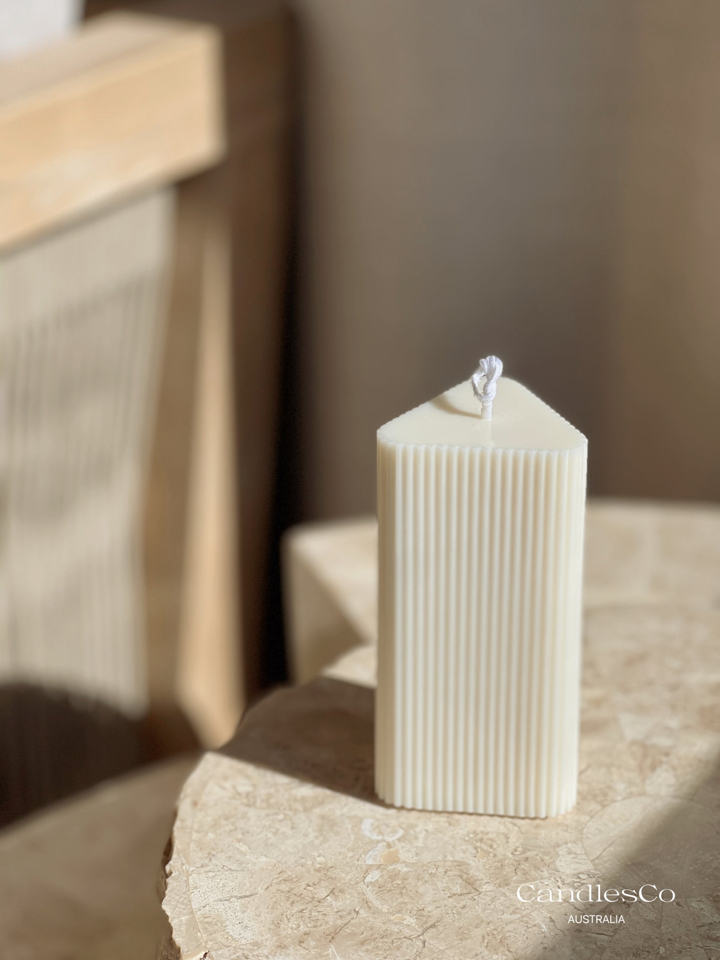 Ribbed Triangular Pillar