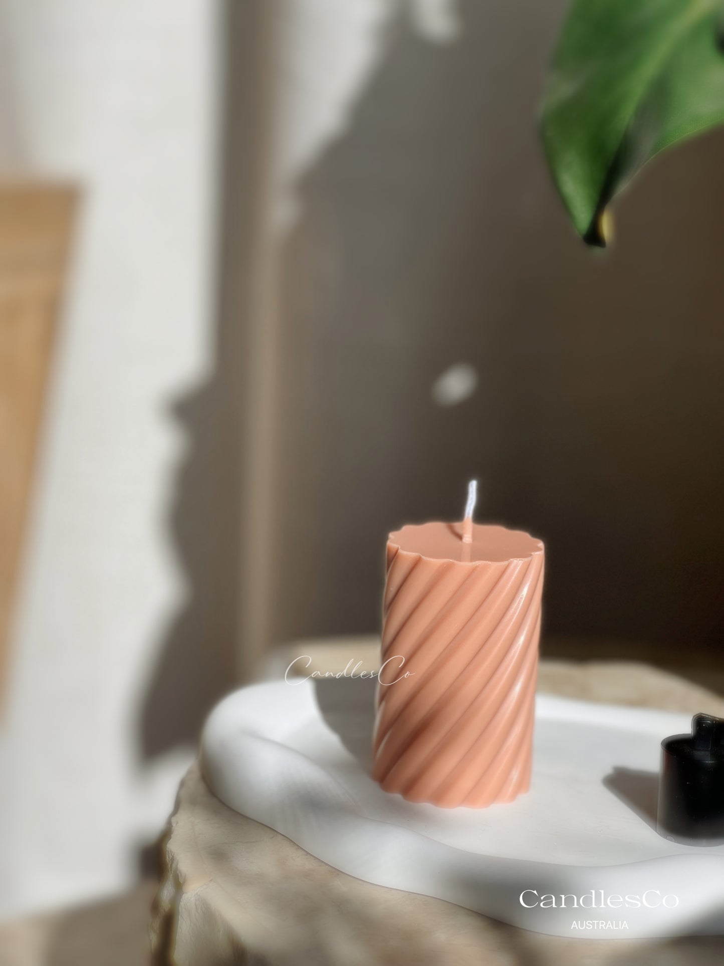 Short Spiral Pillar