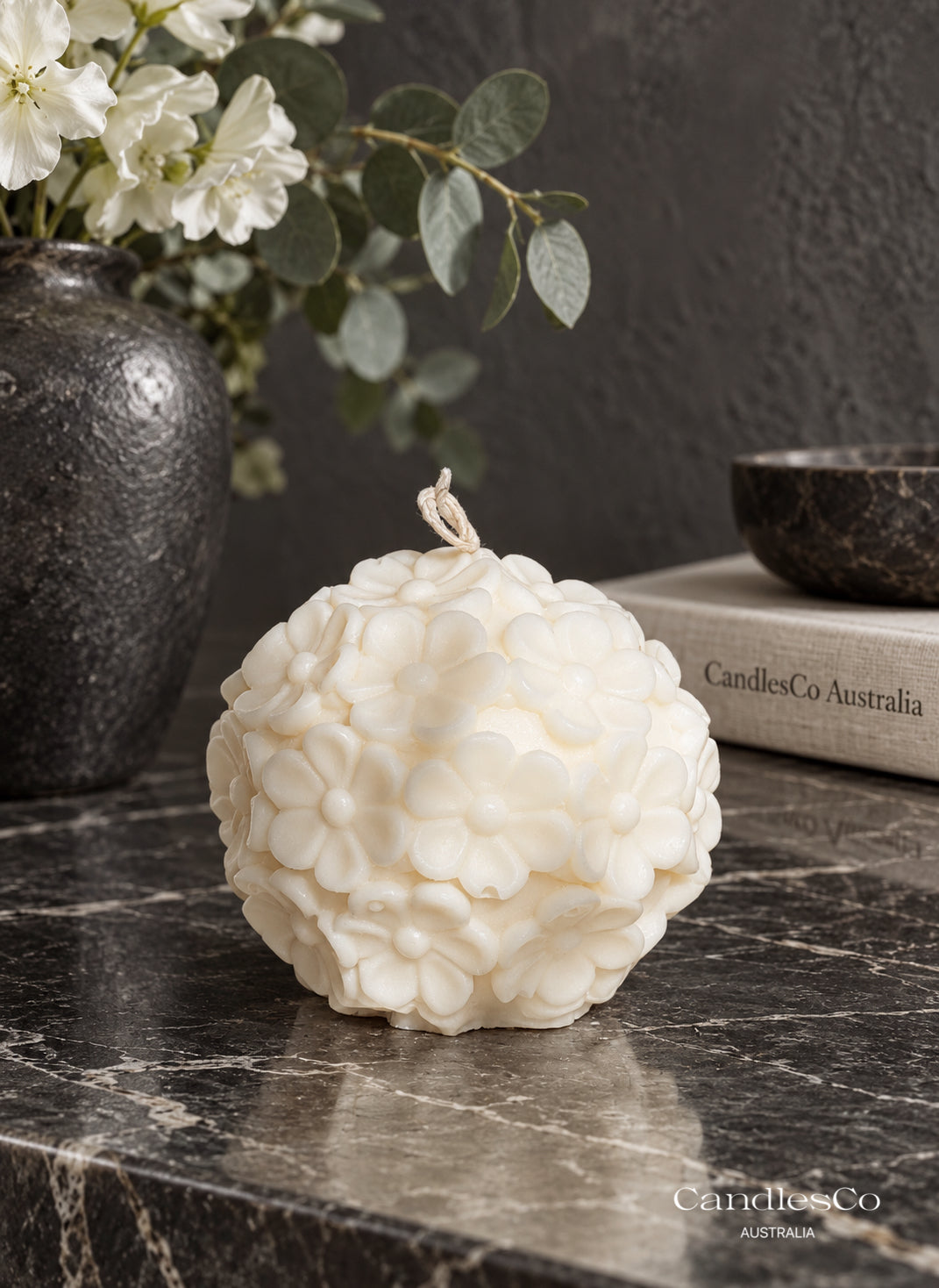 Daisy Flower Sphere Candle – Handmade Floral Soy Candle | Modern Botanical Home Décor