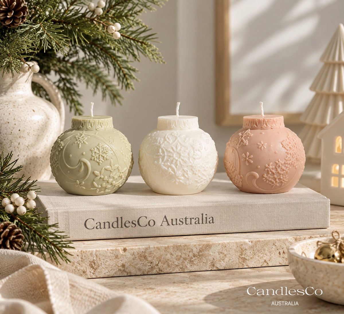 Snowflake Bauble Candle – Handmade Soy Christmas Candle