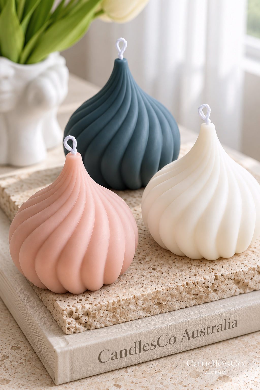 Teardrop Swirl Candle – Handmade Sculptural Soy Candle