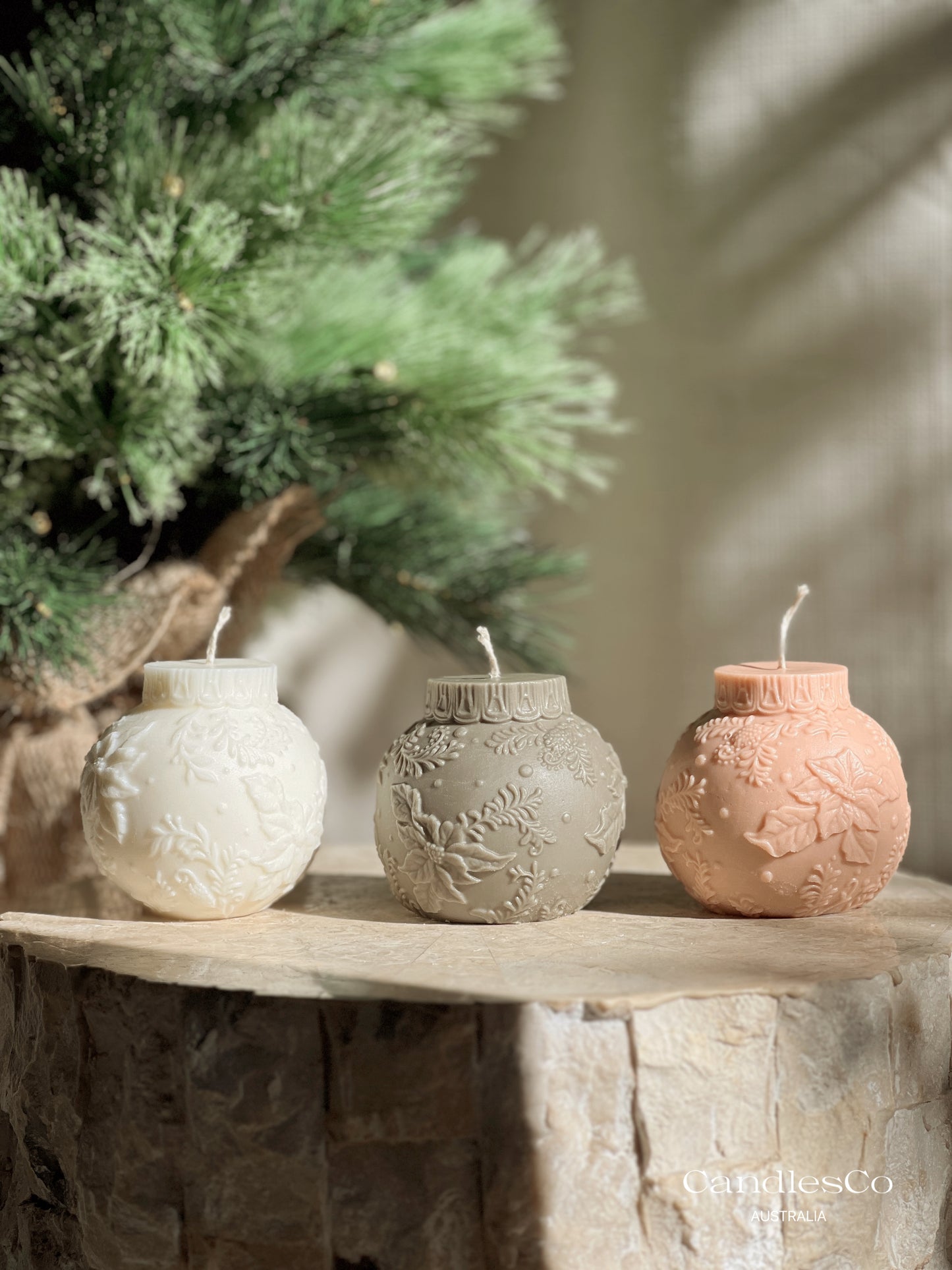 Poinsettia Bauble Candle