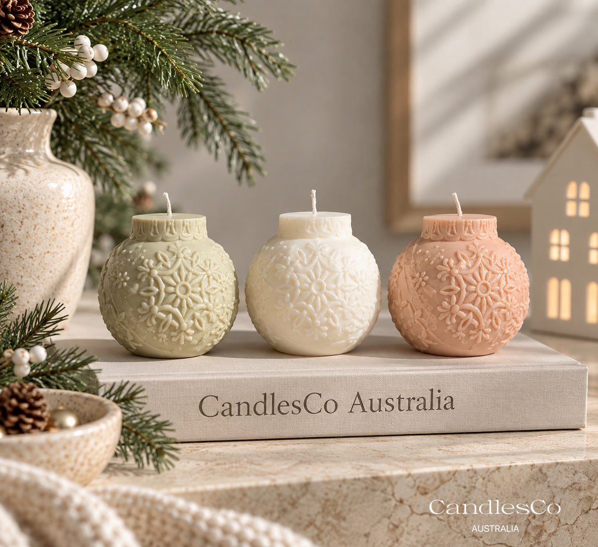 Snowflake Bauble Candle – Handmade Soy Christmas Candle