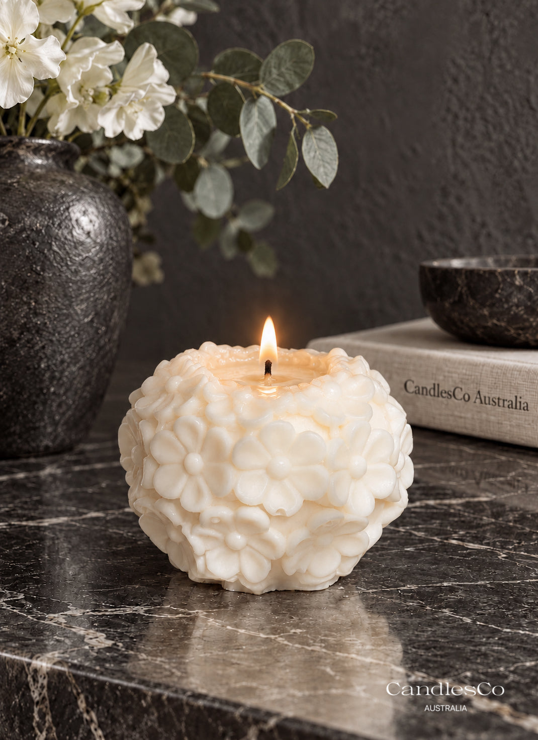 Daisy Flower Sphere Candle – Handmade Floral Soy Candle | Modern Botanical Home Décor