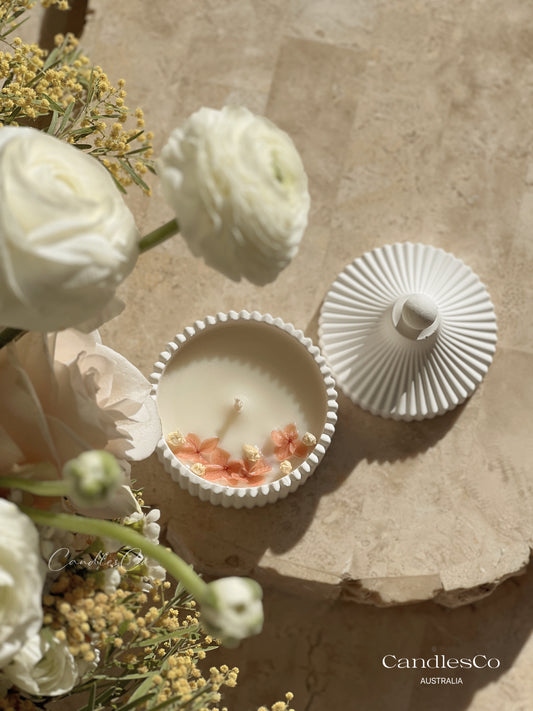 Scented Dried Flowers Ribbed Bowl